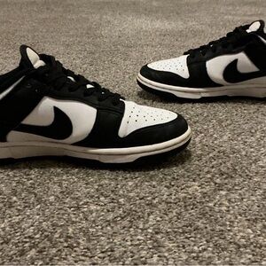 Nike Panda Dunks